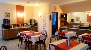 Diana Club Hotel - Image 3