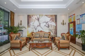 Oriental Charm Business Hotel (Dinghai Ancient City Branch) - Image 3