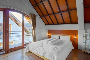 DJourney Hotel Lembang by Escotel - Image 2