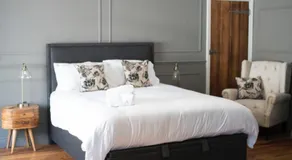 Bulls Head Inn Rooms - Image 2