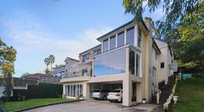 GRAND APARTMENT by the Harbor, - Image 4