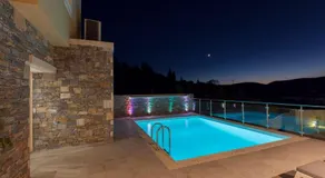 Luxury holiday home 4 bedroom villa in Paleokastro - Image 3