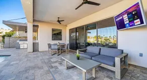 Cypress House Modern Luxury-Lake Views-Pool-RV Boat Garage - Image 4