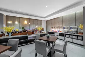 Home Inn Plus Xi'an Zhonglou Yongxingfang Chaoyangmen Metro Station - Image 3