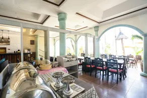Royal Park Resort Boracay - Image 4