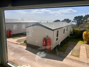 Spacious Holiday Home in Exmouth Ocean Views and Pet Friendly - Image 4