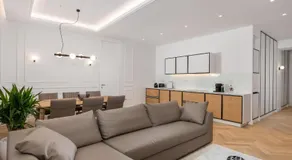 Plaza Apartments - Image 3