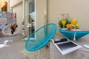LOC HOSPITALITY Urban Suites - Image 4