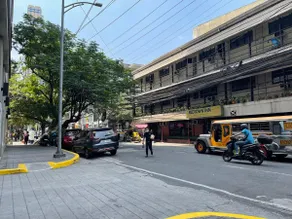 Spacious 1Bedroom Condo near US Embassy & St Lukes - Image 3