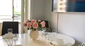 Central Stockholm 2 bedroom & FREE AIRPORT PICK UP - Image 5