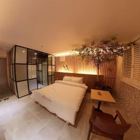Ryn Boutique Hotel - Image 5