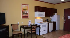 Hawthorn Extended Stay by Wyndham Corpus Christi Padre Isle - Image 4