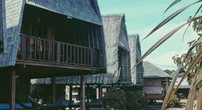 Suka Beach Bungalow - Image 5