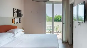 LU BOUTIQUE Hotel - Image 2