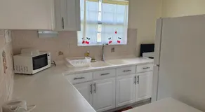 AnnJenn Apartments - Image 3