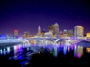 Short North/Downtown | Walk to Convention Center | Free Parking | 5,800+ Reviews - Image 4
