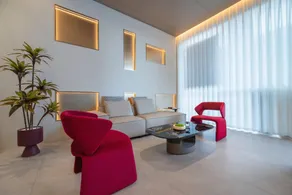 T · Island Smart Cinema Hotel - Image 4