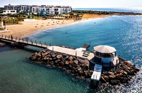 Glorious Sea-View, 1 Bedroom Holiday Home - Image 4