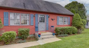 Thames River Fun! Sunny Retreat in Quaker Hill - Image 4
