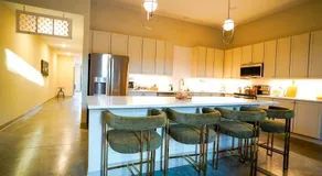 Peridot Suite - NEW 2bdrm 2bath Loft near Mass! - Image 3