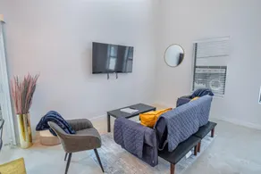 BRAND NEW Stylish 3BR2BA Near Exciting Downtown - Image 5