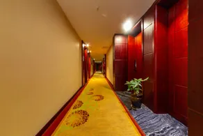 Dingyi Junyue Hotel - Image 4