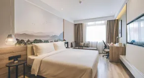 Atour Hotel Haining Leather City South Gate - Image 2