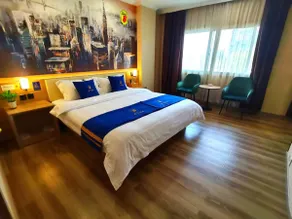 Super 8 Hotel Premier Suzhou Shihu Dong Road Metro Station - Image 3