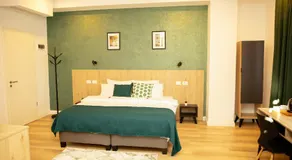 Manolle Boutique - Image 5
