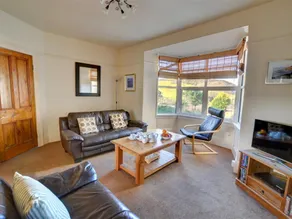 Spacious 2-storey apartment in a central location and close to the sea - Image 1