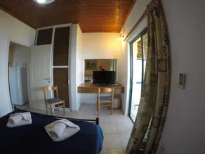 Cosy holiday home in Benitses with outdoor pool - Image 3