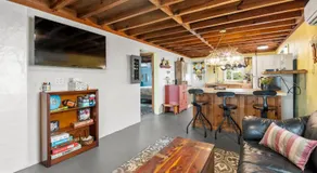 The Pink House - Image 4
