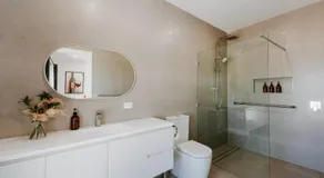 Waratah Suite - Experience Cosy Country Charm - Image 5
