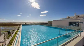 Ria View - Luxo a Beira Mar - Image 3