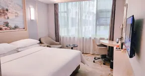 Vienna Hotel Guangxi Hechi Jinchengjiang Baima Street - Image 4