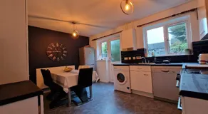 A spare room in a quite cul de sac - Image 4
