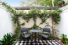 Leafy and Tranquil Inner West Studio Apartment - Image 5