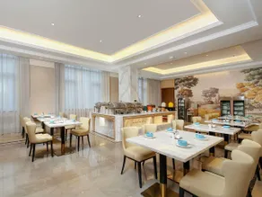 Vienna Hotel - Image 4