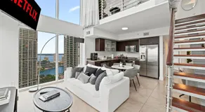 Luxury 2BD Corner Loft with Stunning Miami River View - Image 2