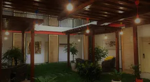 Benny's City Hotel - Image 2