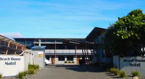 Beach House Motel - Image 4
