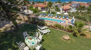 Vallia's Seaview Complex - Image 2
