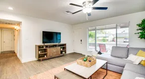 Modern Comforts Near Old Town Scottsdale and ASU - Image 2