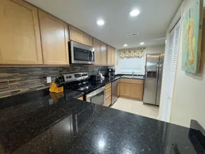 113 El Matador 1 Bedroom Condo by RedAwning - Image 4