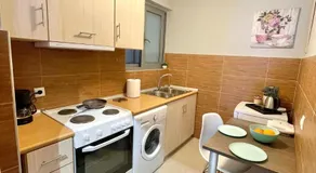 Melenia Suites - Image 5