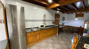 Casa Gin Tazones - Image 3