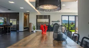 Maison avec barbecue, jardin et terrasse - Image 5