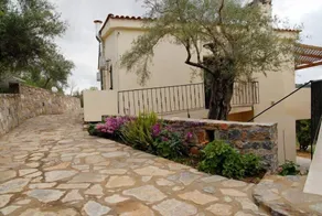 Aposperitis Villas - Image 5