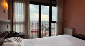 Hotel Santa Teresa - Image 2