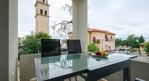 Apartamento totalmente equipado con terraza - Image 4